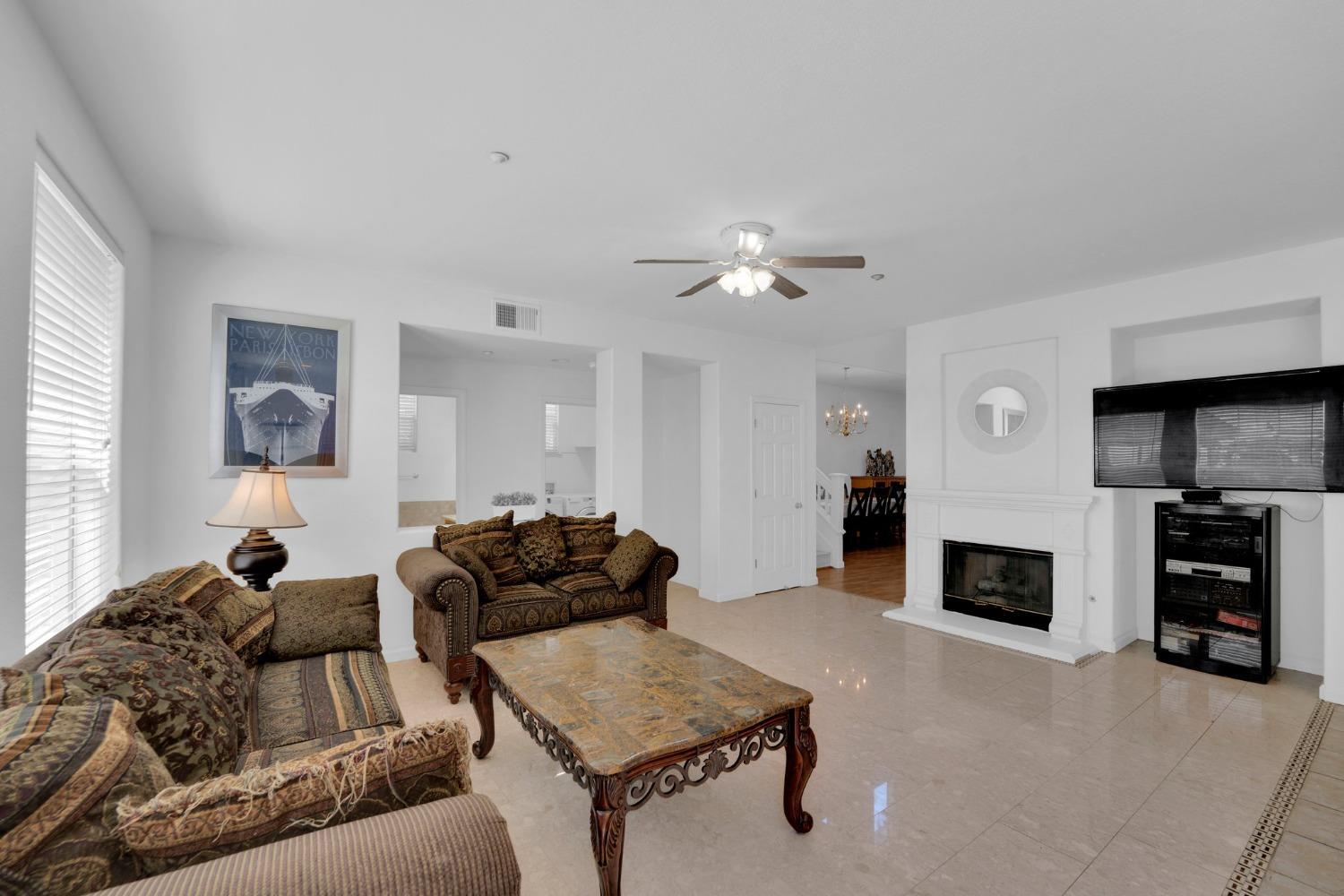 37405 Gillett