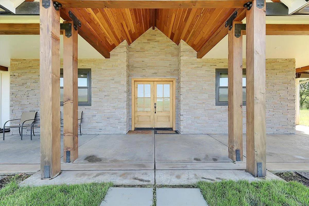 6217 Sandstone Lane