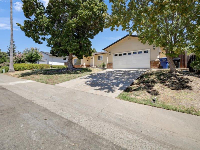 5274 Heritage Drive