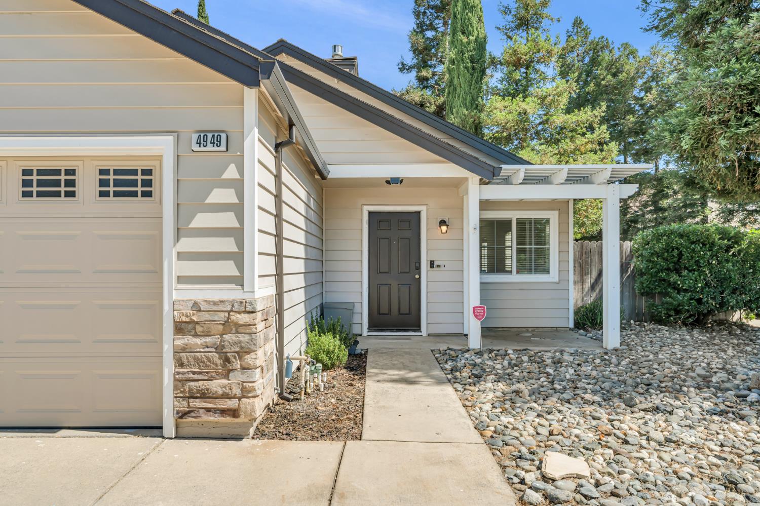 4949 Juniper Hill Place