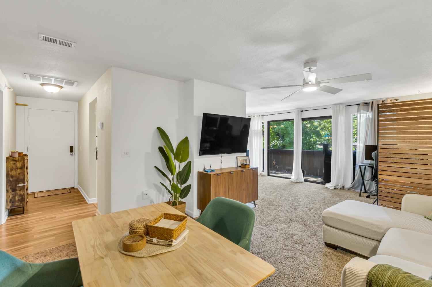 903 Fulton Avenue 406