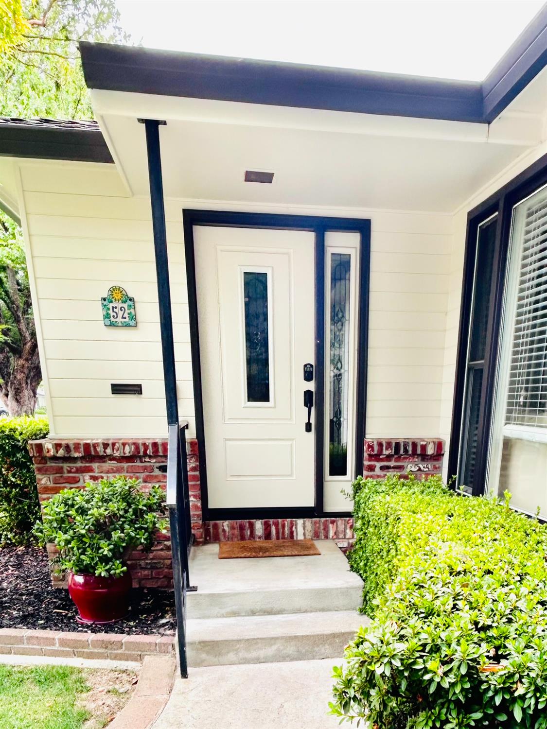 52 Coloma Way