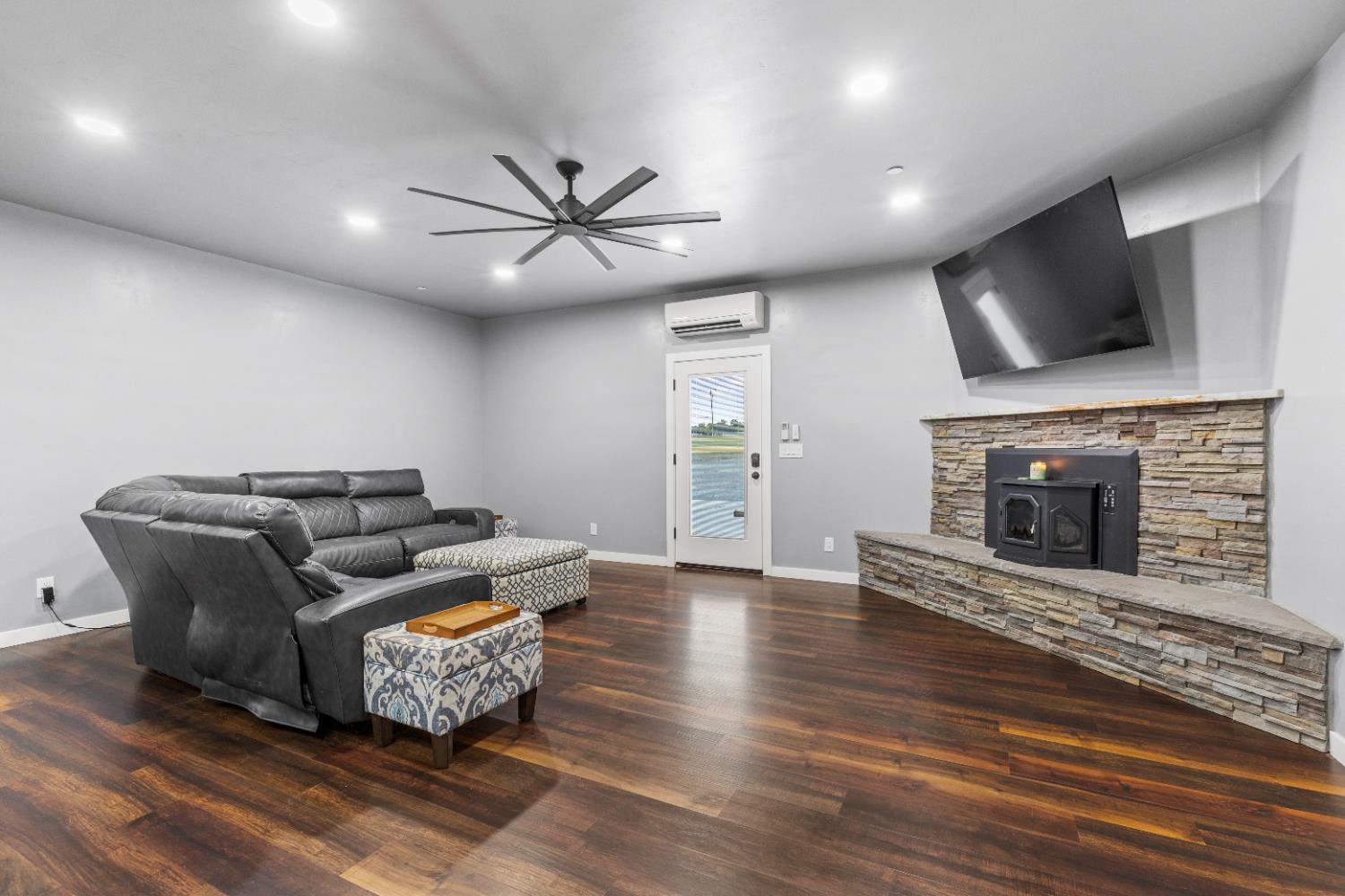 11369 Loma Rica Road