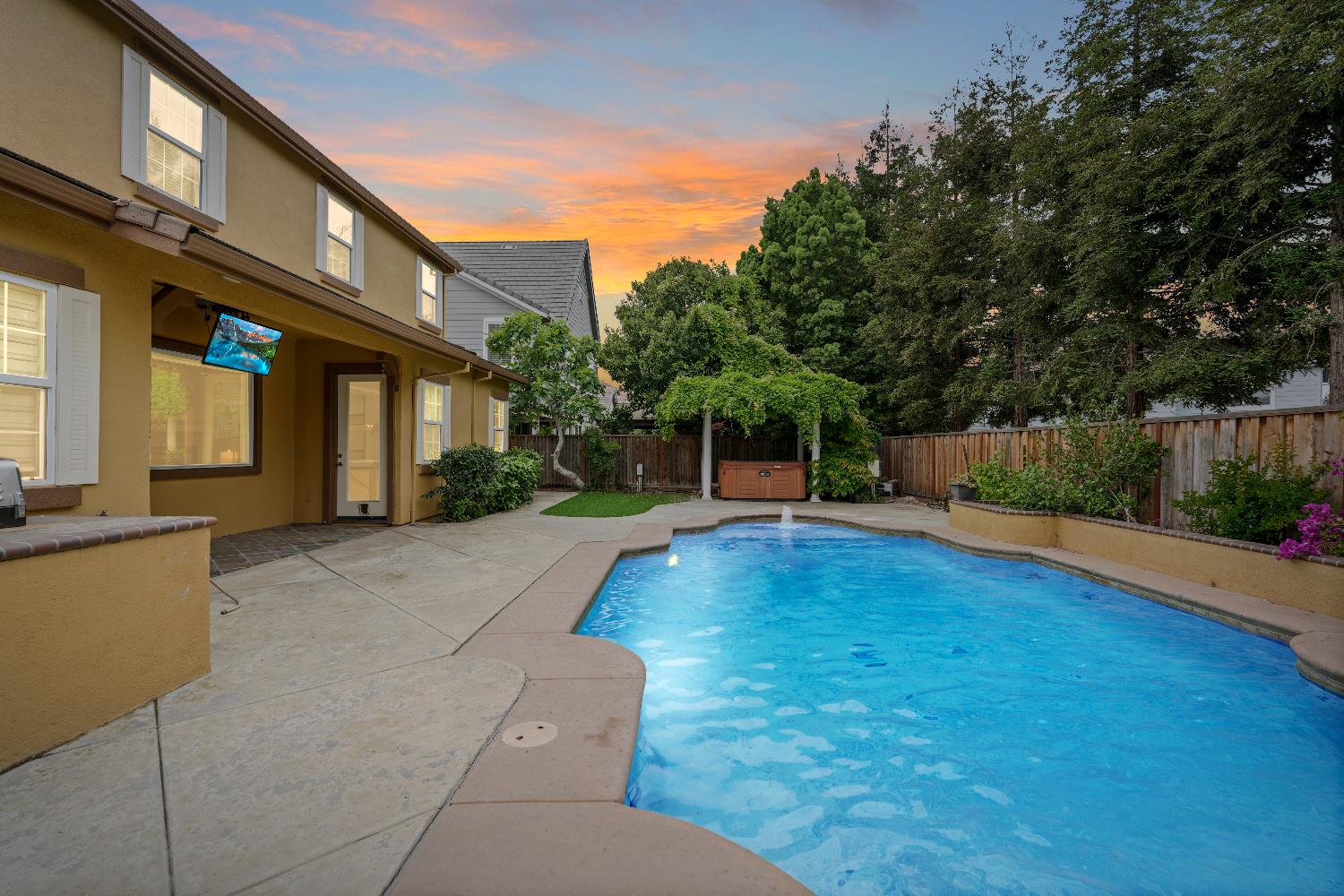 1455 Montauban Court