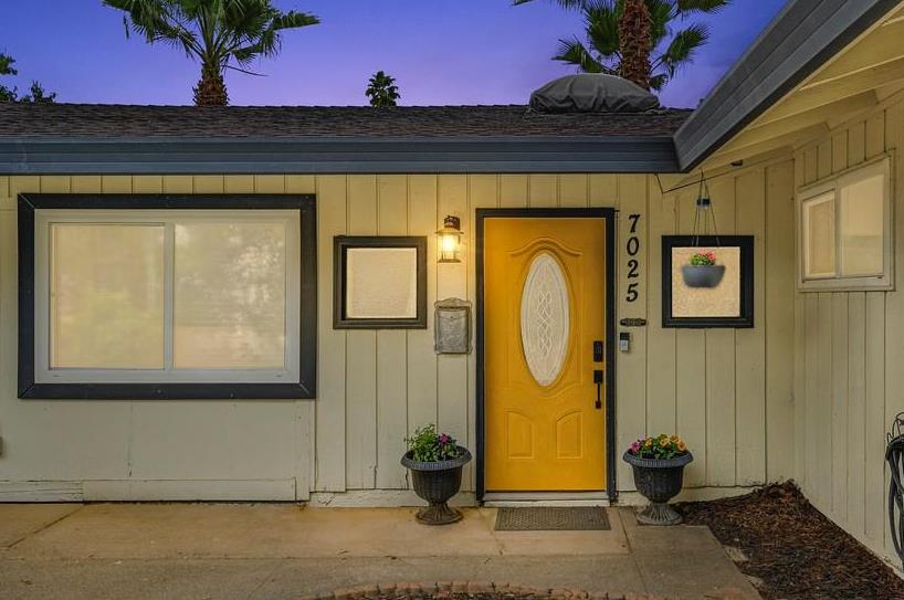 7025 Auburn Boulevard