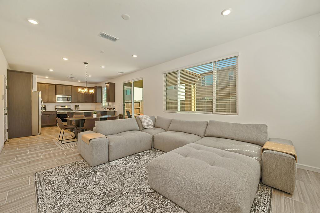 8858 Charrington Way