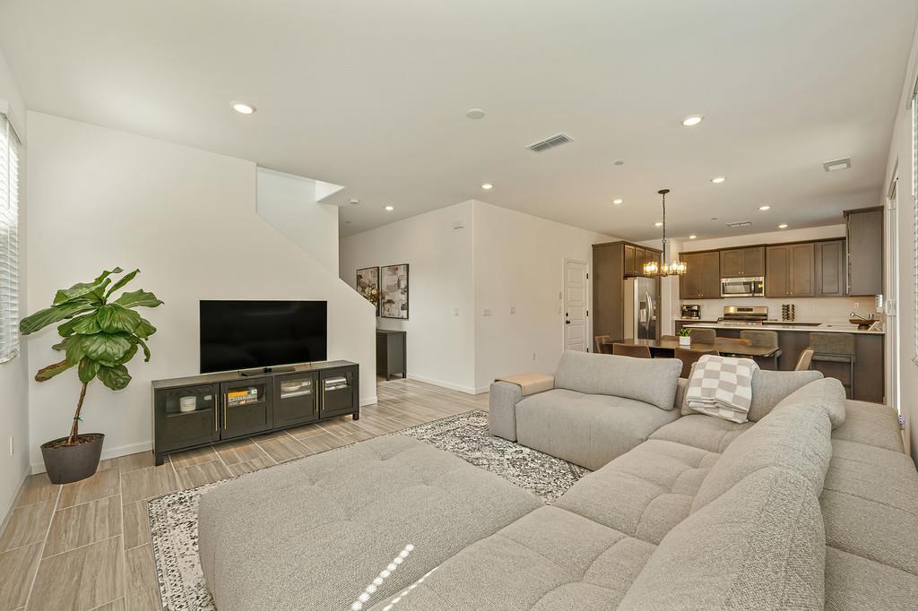 8858 Charrington Way