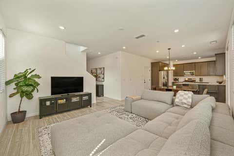 Featured picture for the property 226074280