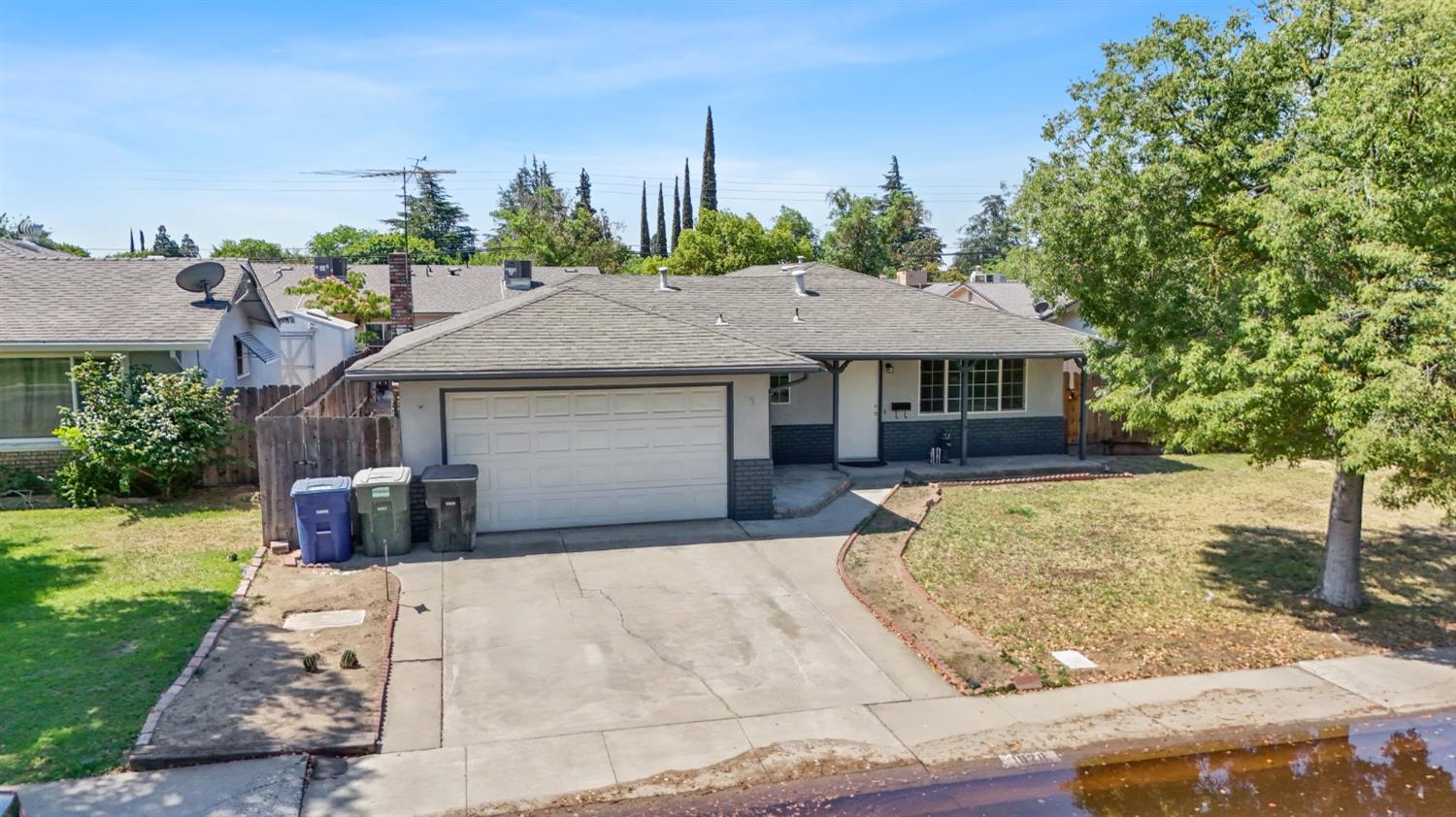 1828 Glouster Way