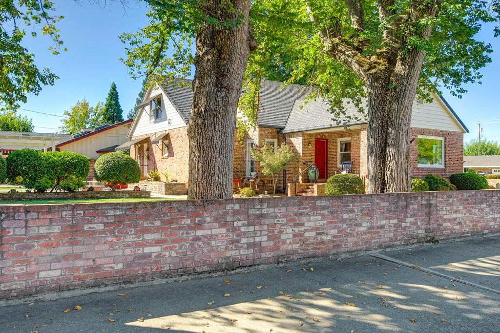 391 5th Street