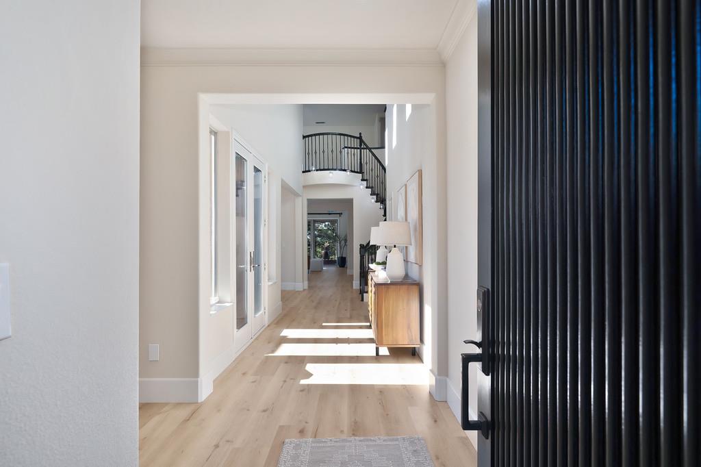 504 Silvaner Court