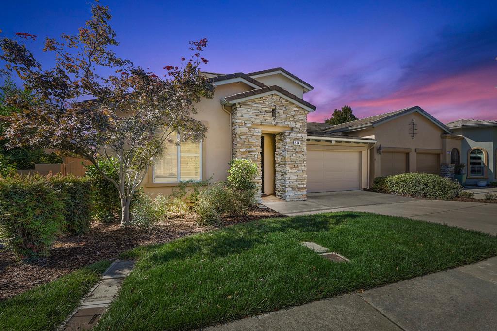 504 Silvaner Court