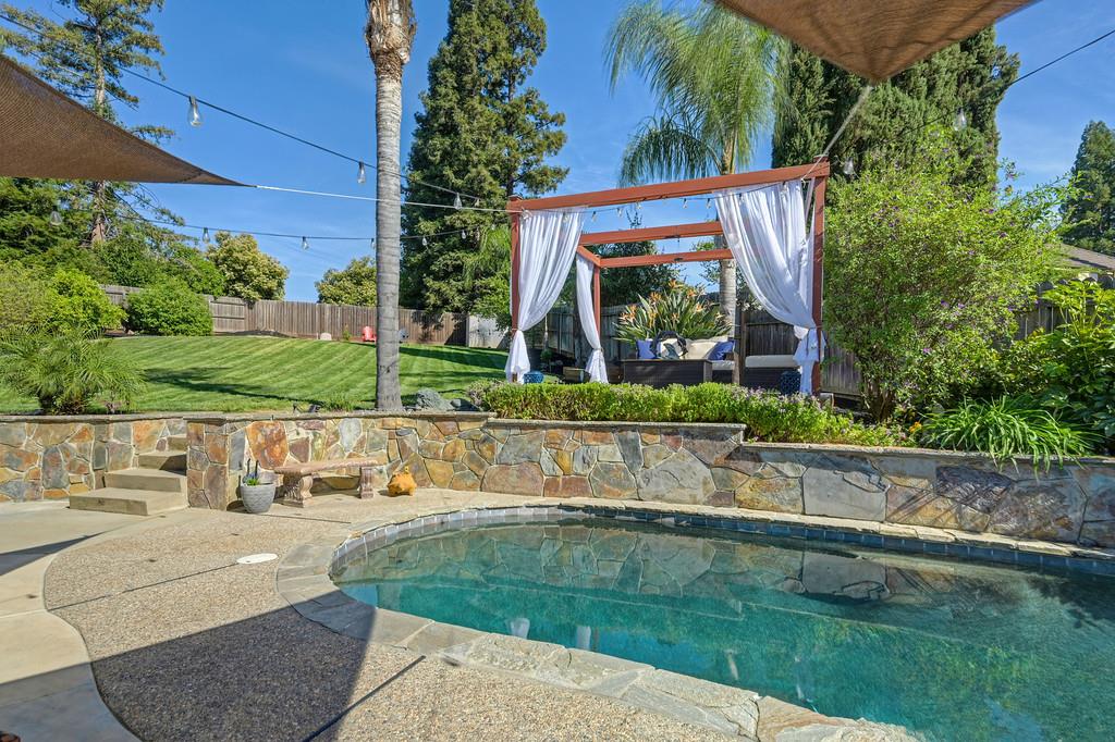 1005 Palos Verdes Court