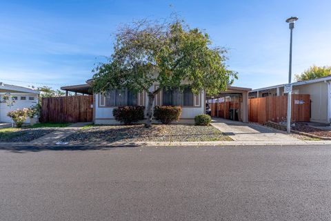 7855 Cottonwood 144 Sacramento CA 95828