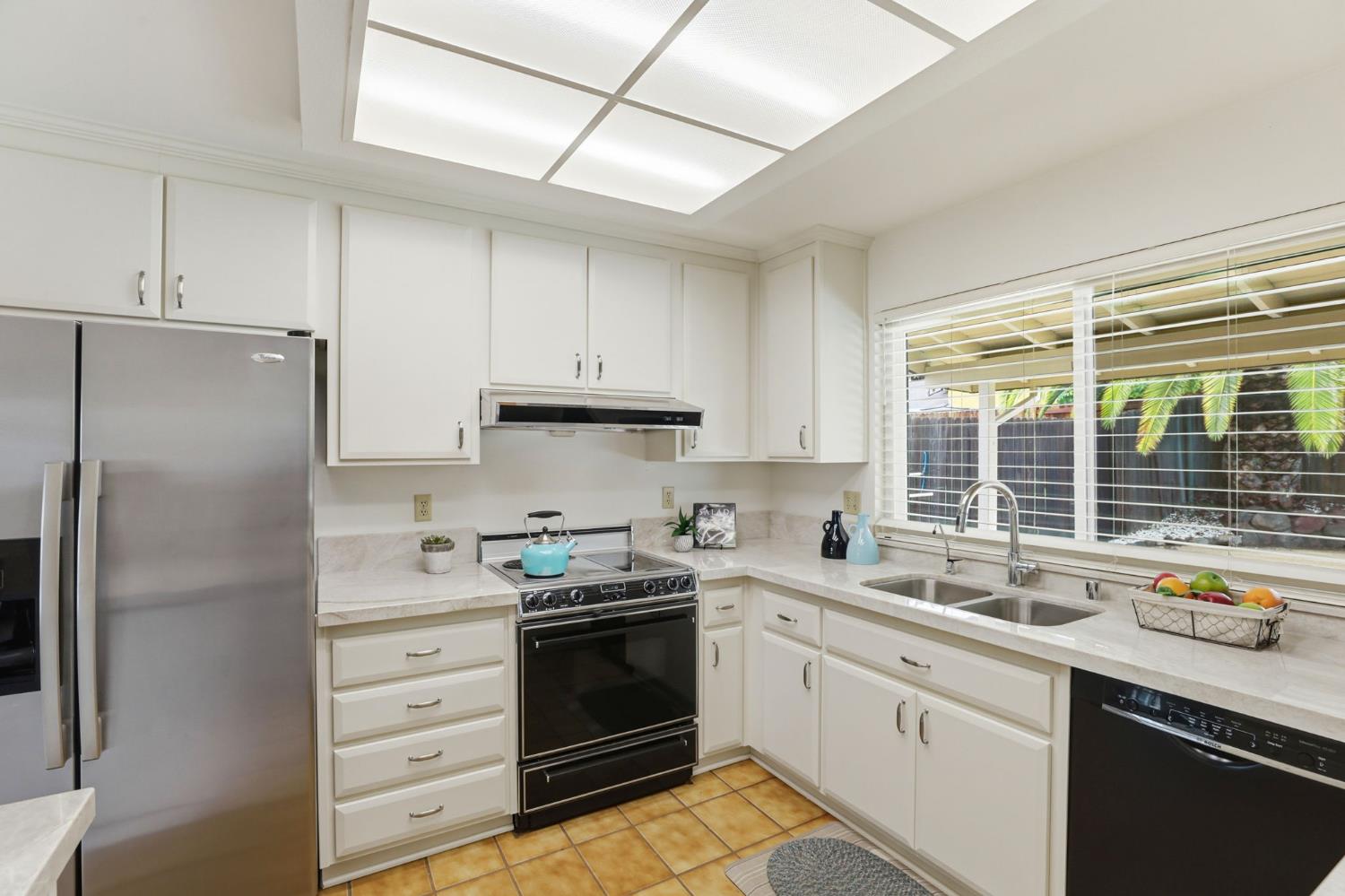 7085 Canelo Hills Drive