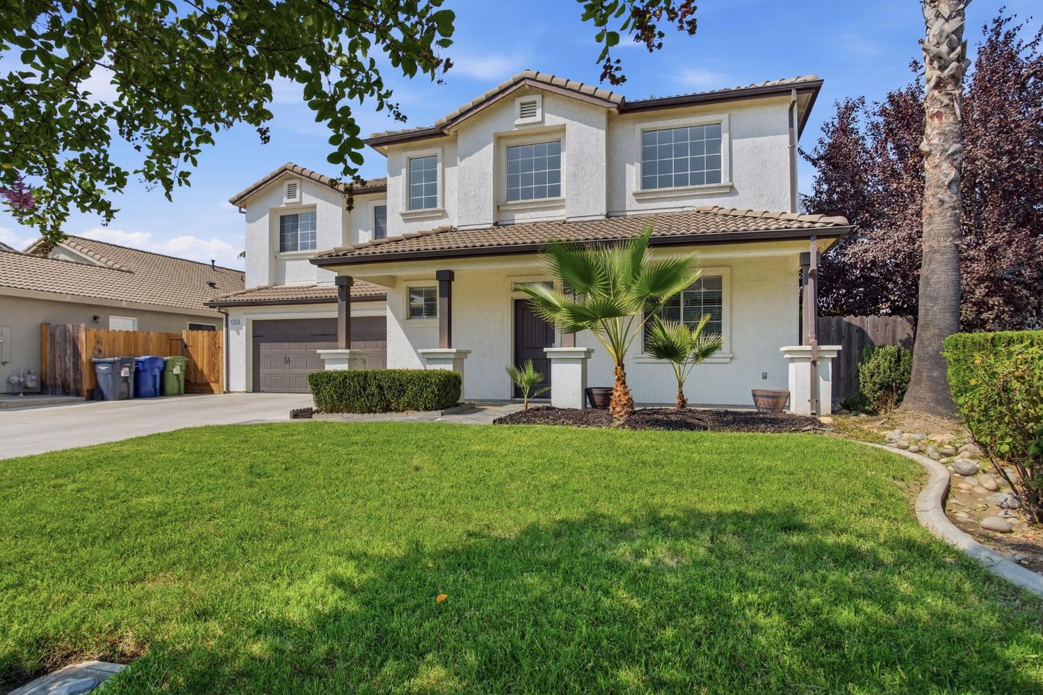 1123 Woodland Drive - Photo 3