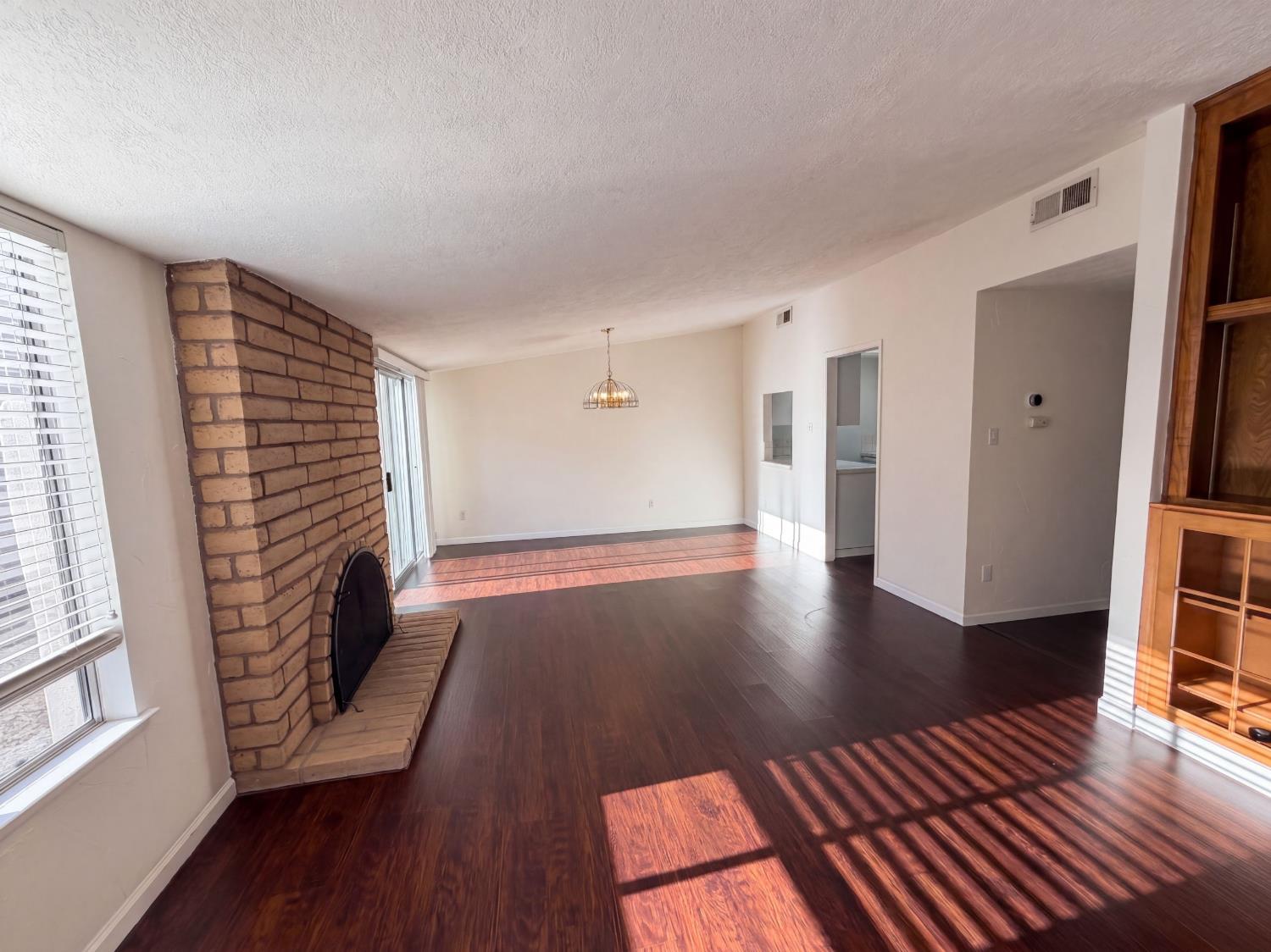 7318 Villa Del Sol Lane
