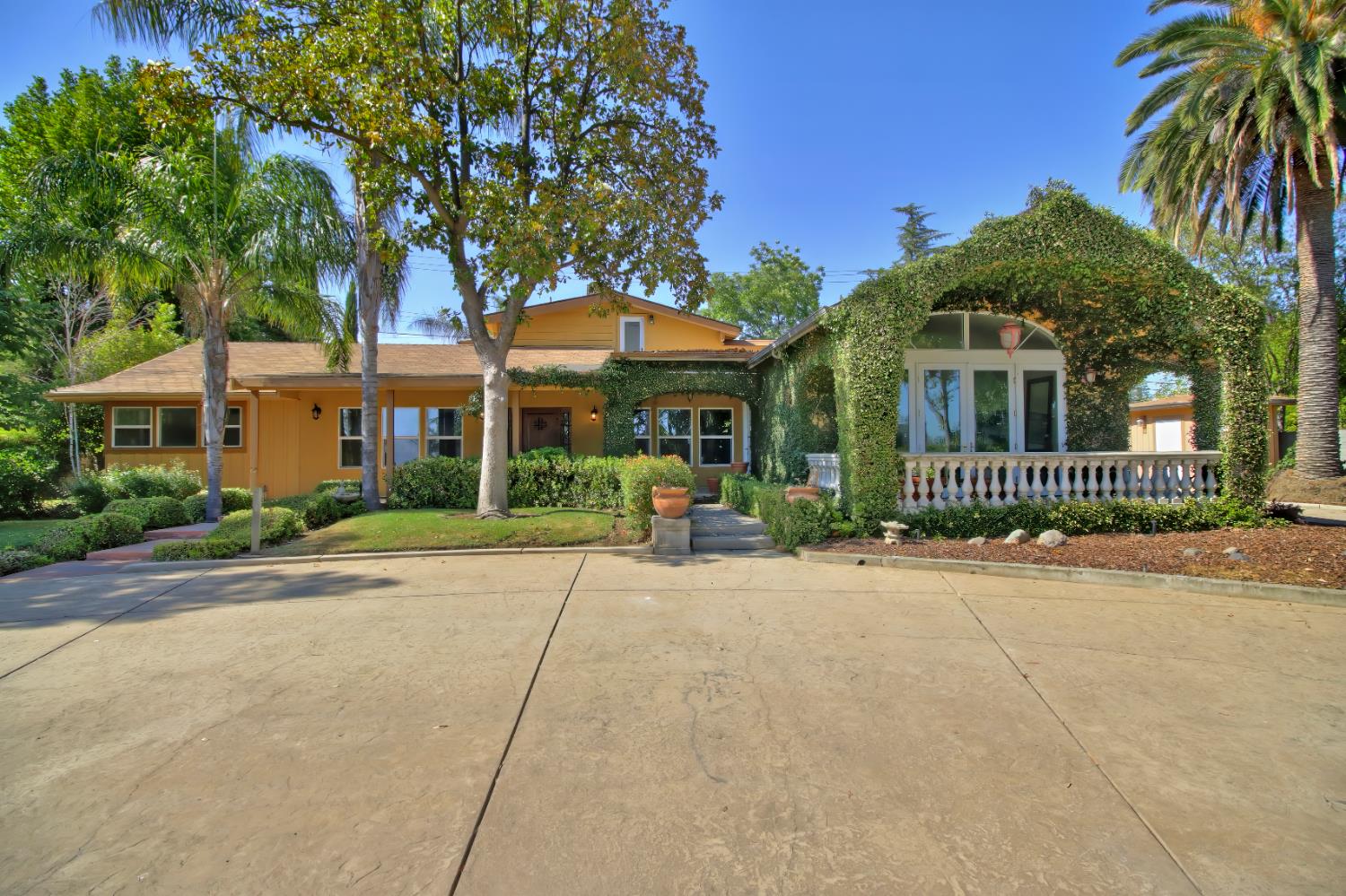 3303 pope ave