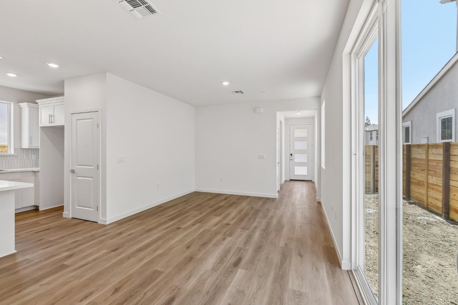 6409 Ventris Walk