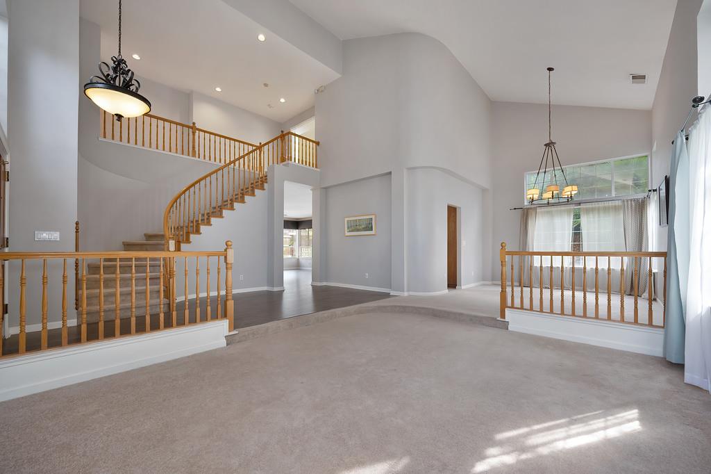 2219 Salem Way