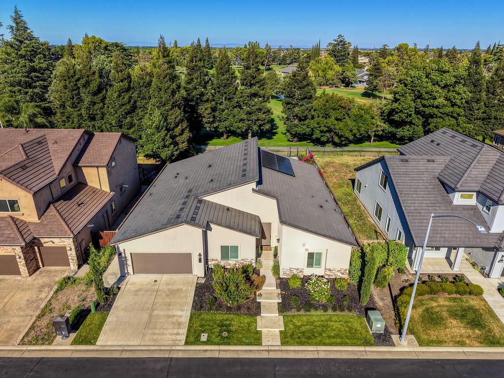 10886 St Moritz Circle