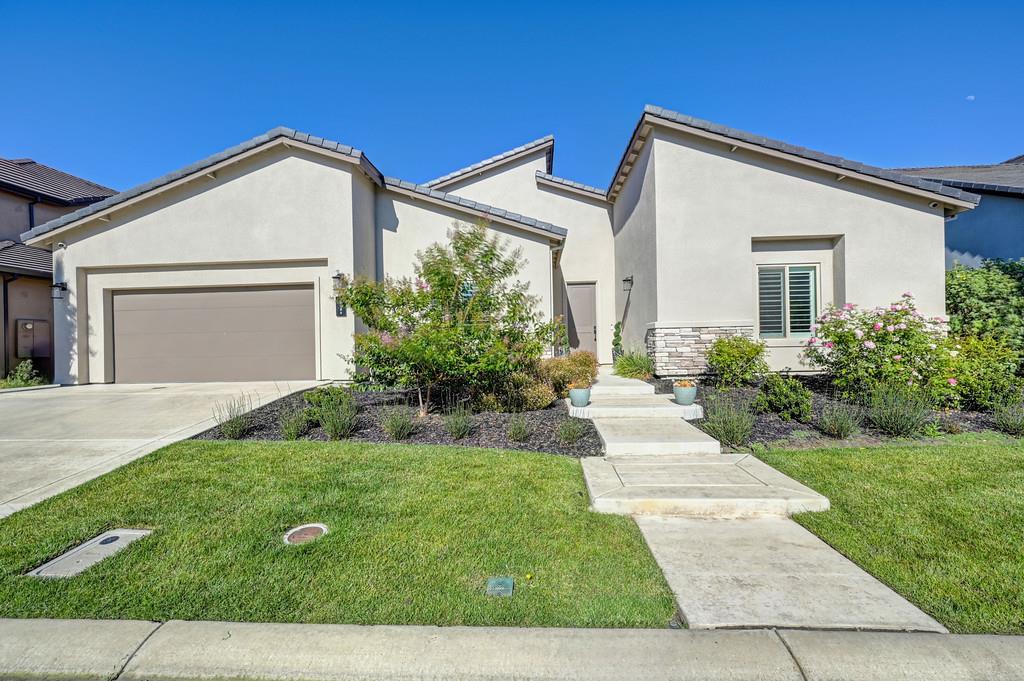 10886 St Moritz Circle
