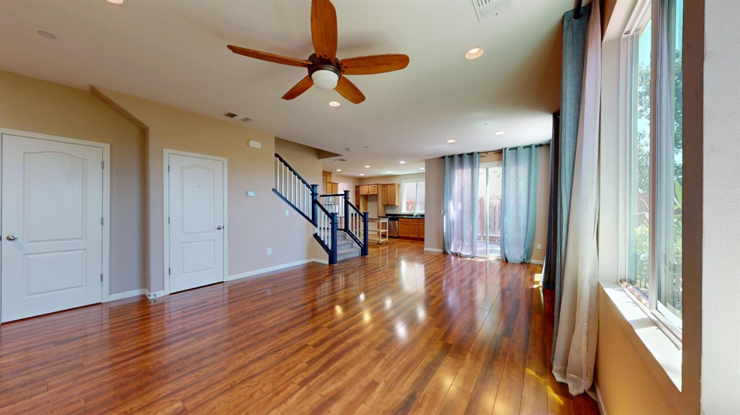2212 Gallery Drive