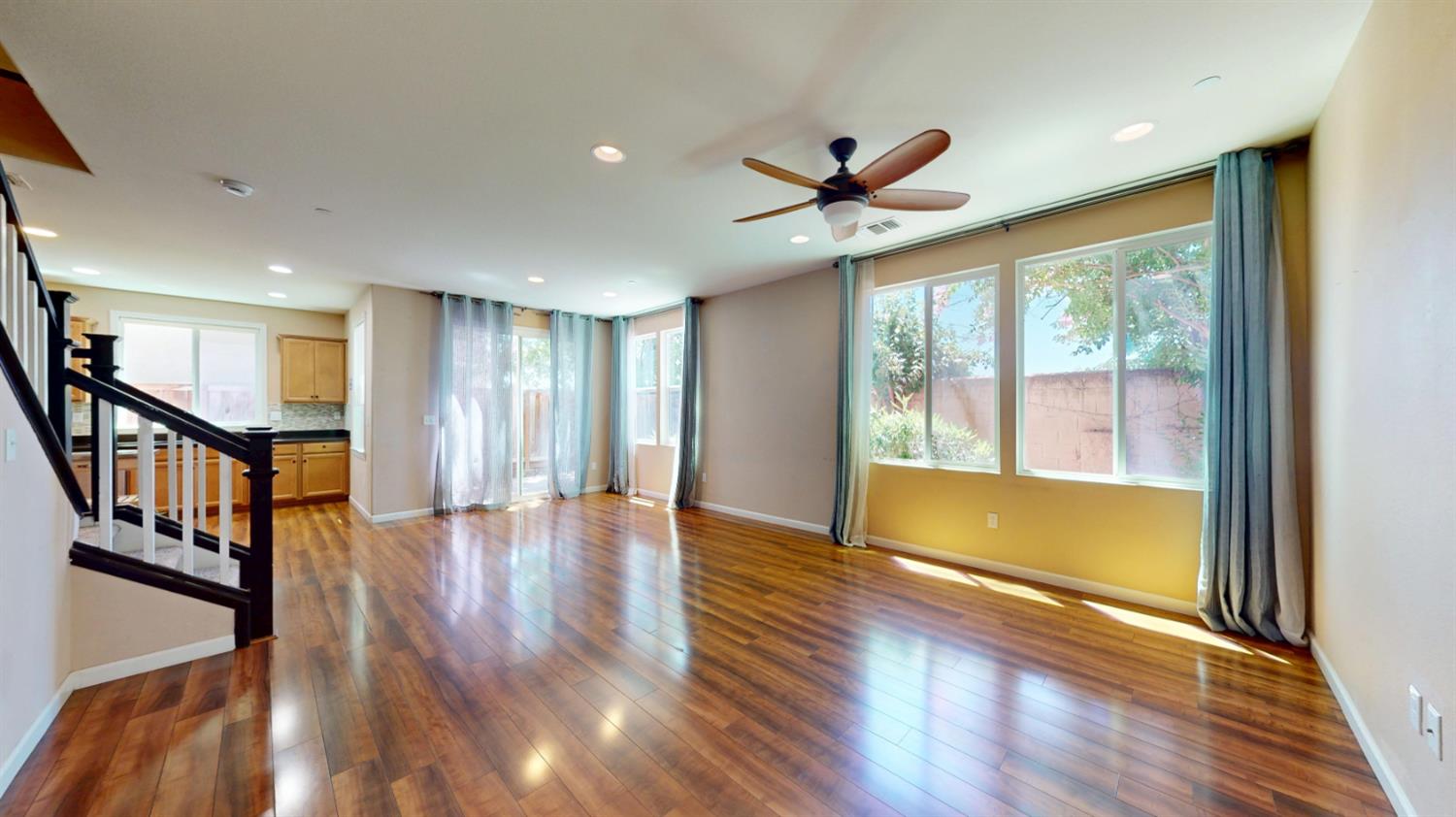 2212 Gallery Drive