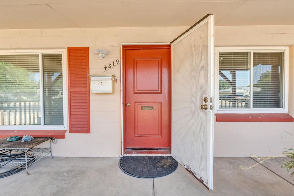Photo of 4819 62nd Street, Sacramento, CA 95820 (MLS # 225140179)