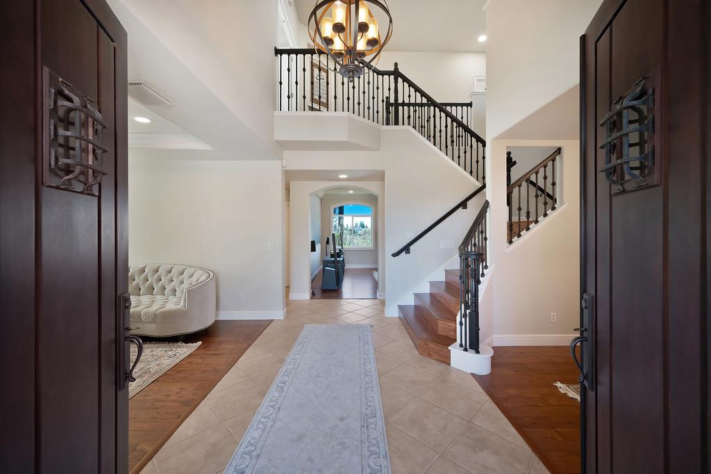 1580 Vista Ridge Way