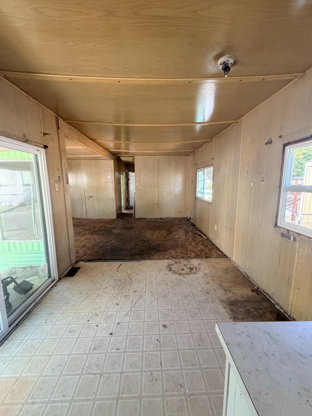 3415 Oro Dam Blvd. E 114