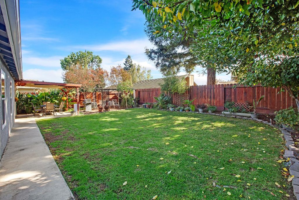 Photo of 1513 Adriana Way, Escalon, CA 95320 (MLS # 225143331)