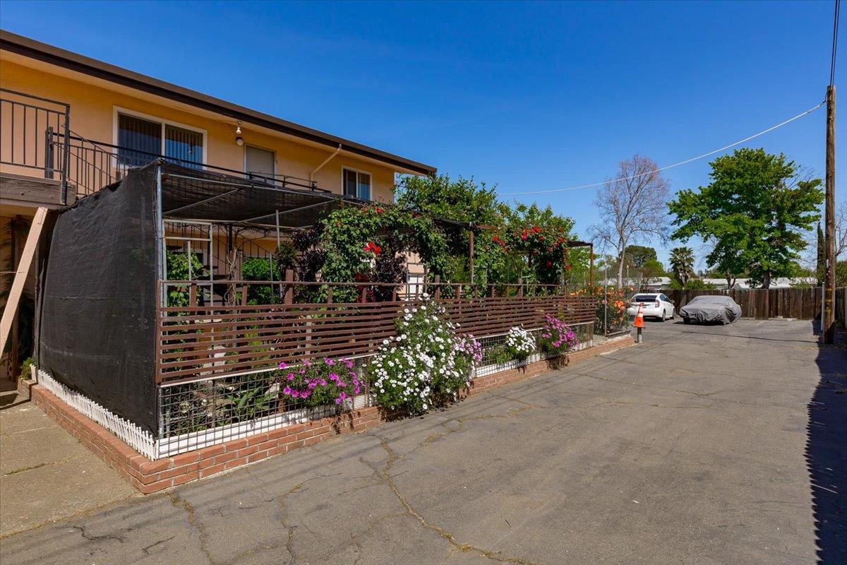 2736 Connie Drive