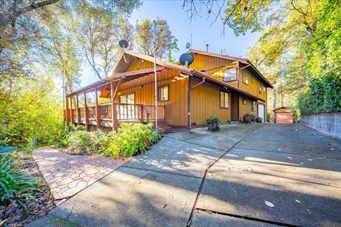 155 Pinewood Way Auburn CA 95602