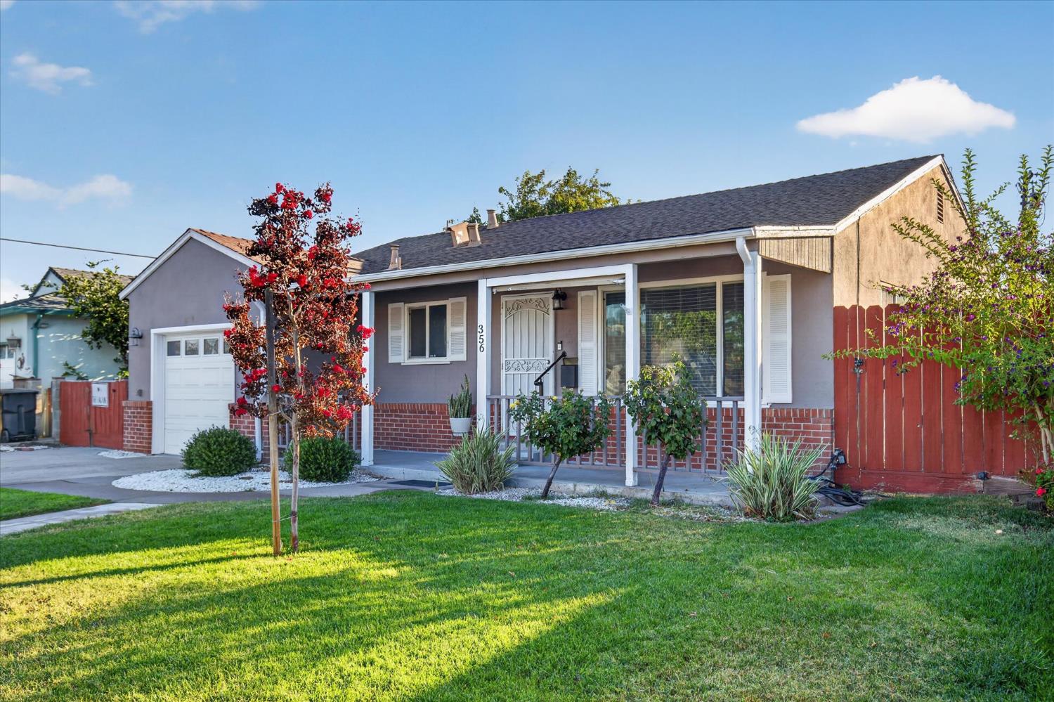 356 N sheridan - Photo 3