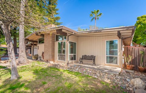 8772 Contemporary Court Elk Grove CA 95624