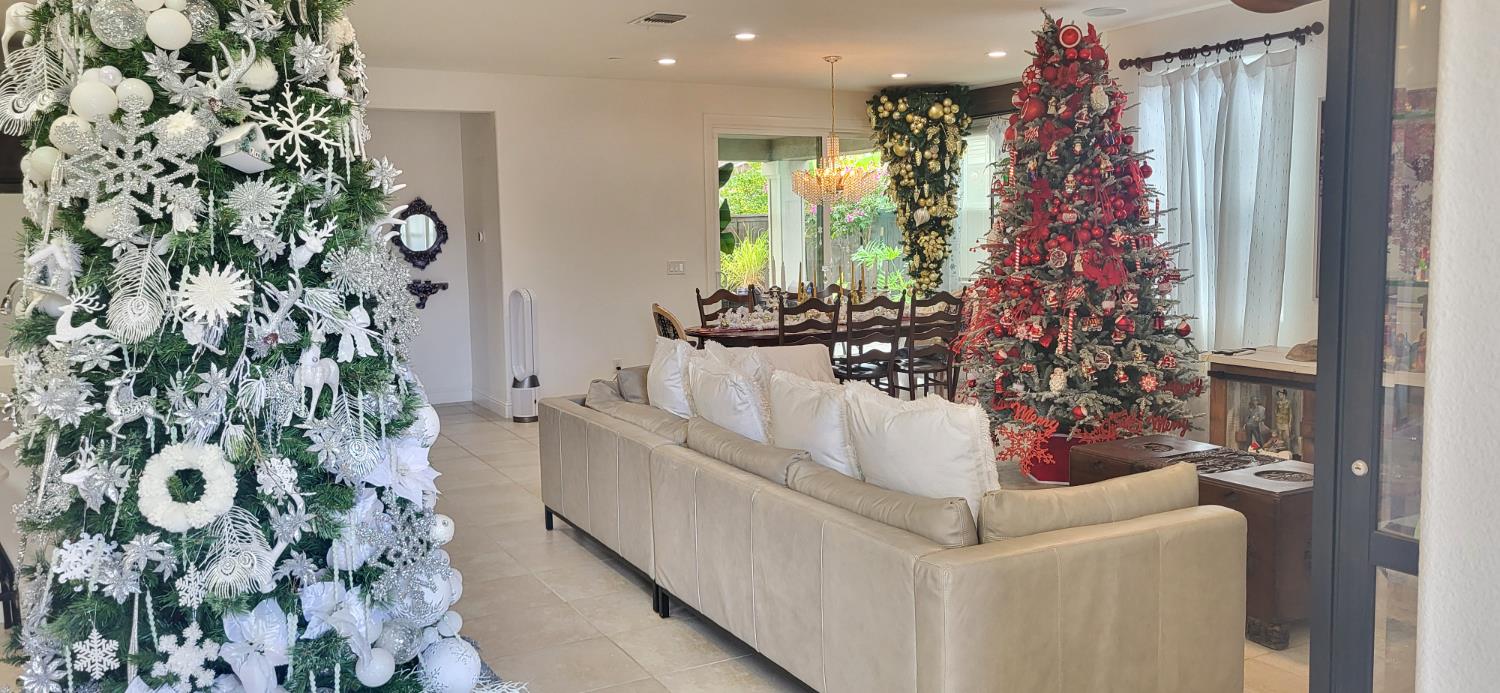 1136 S Shields Avenue