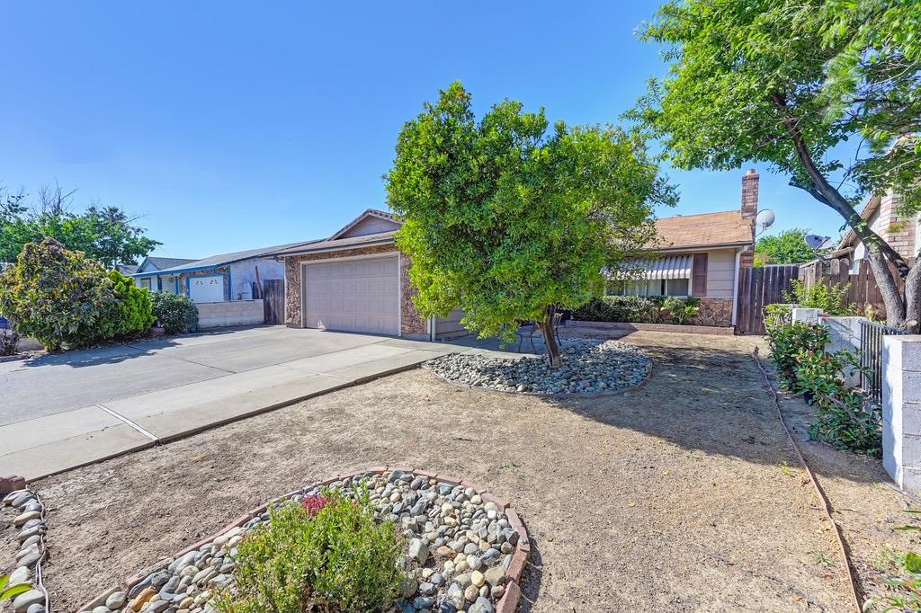 8344 W Fieldpoppy Circle