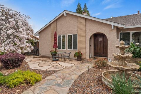 120 Canyon Rim Drive, Folsom, CA 95630 - MLS#: 225041132