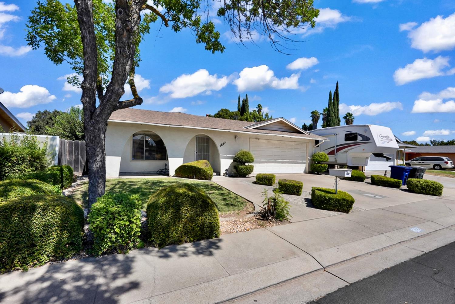 1517 Rosario Avenue