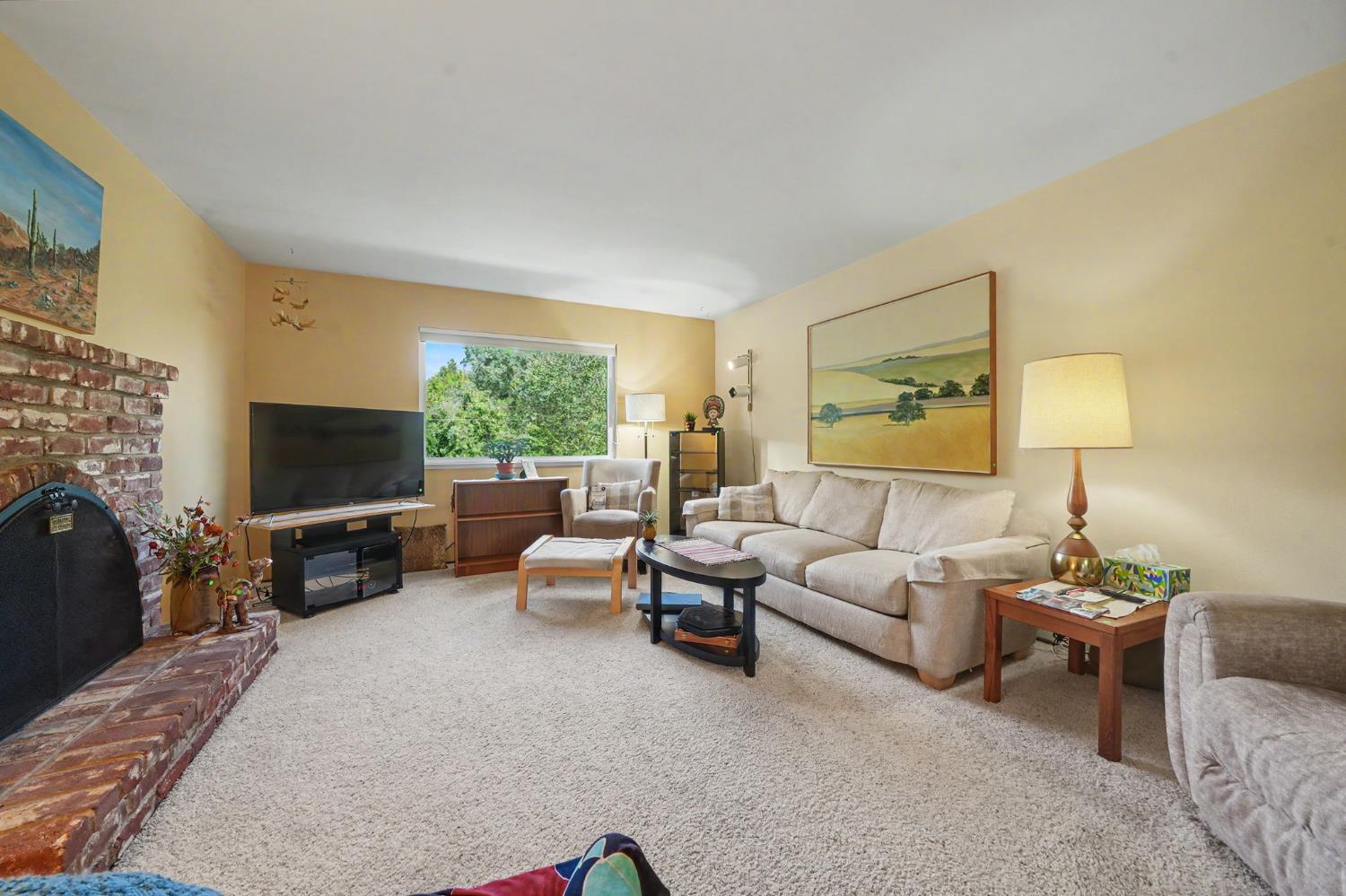 28 Frontier Drive