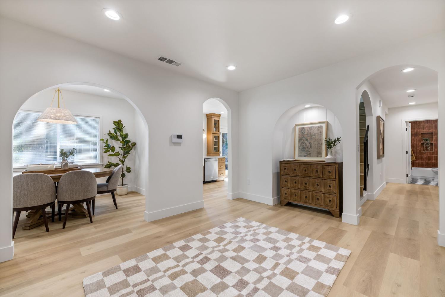1536 42nd Street