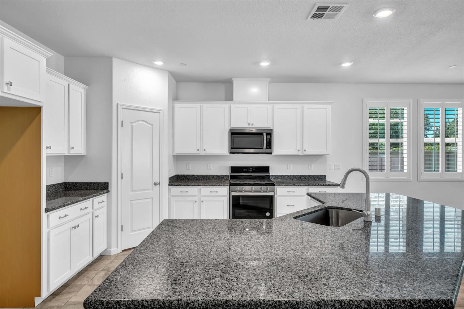 1414 Van Zee Drive