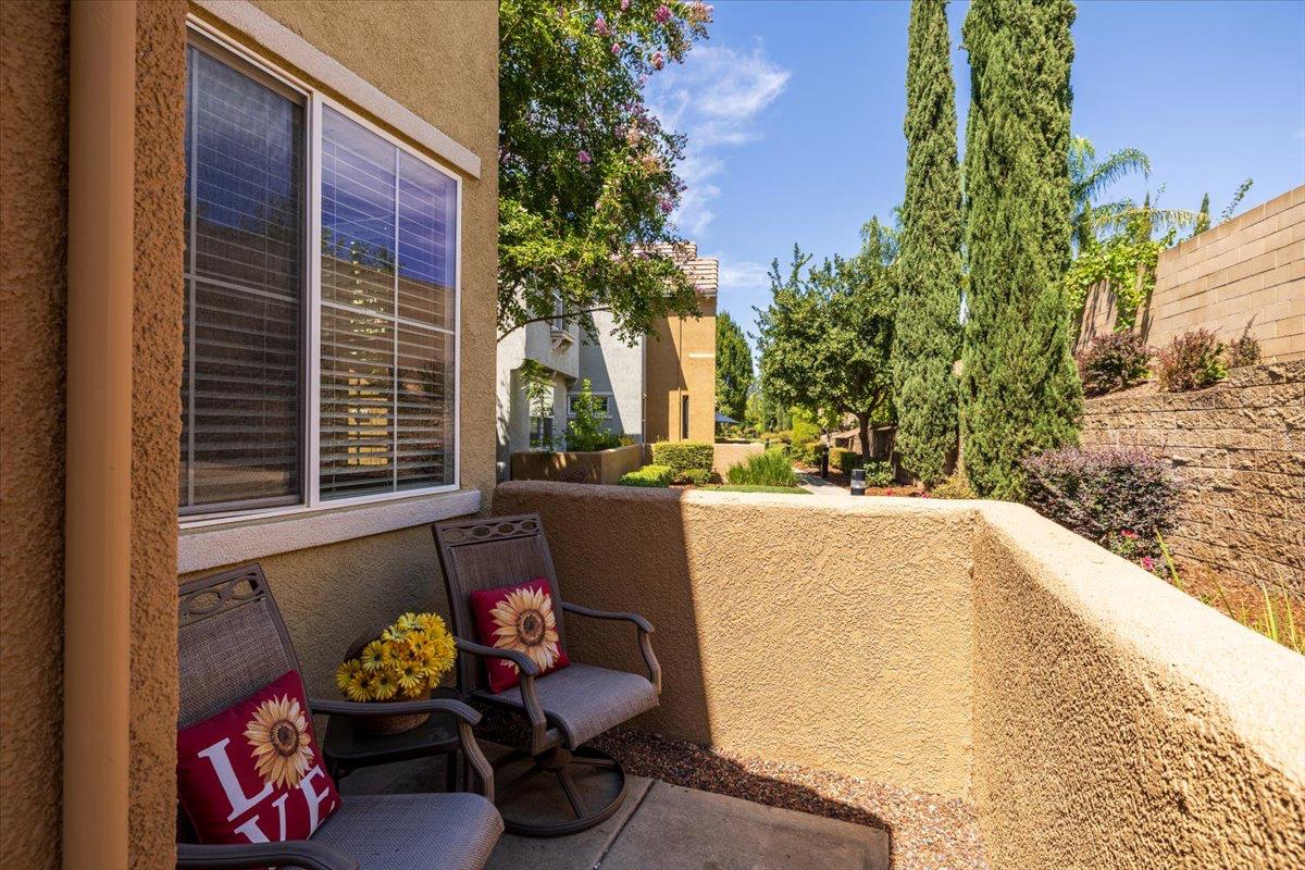 1406 Dante Circle
