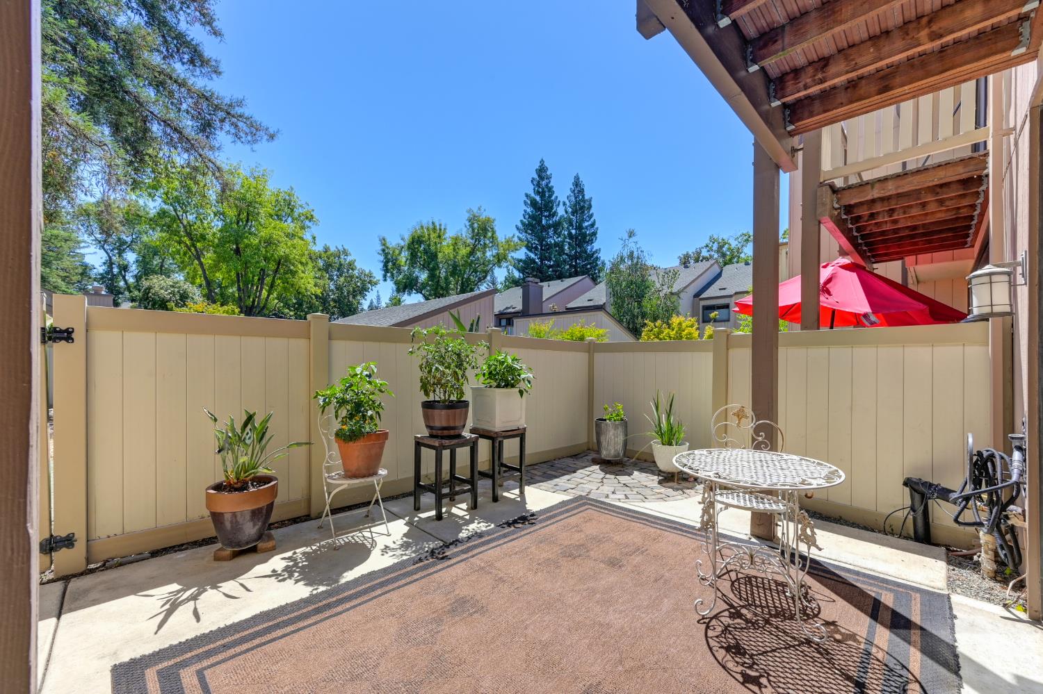 504 Woodside Oaks 3