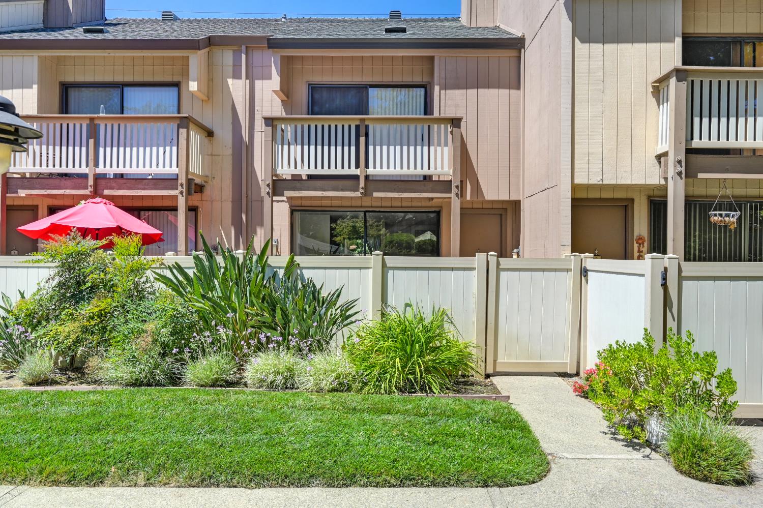 504 Woodside Oaks 3