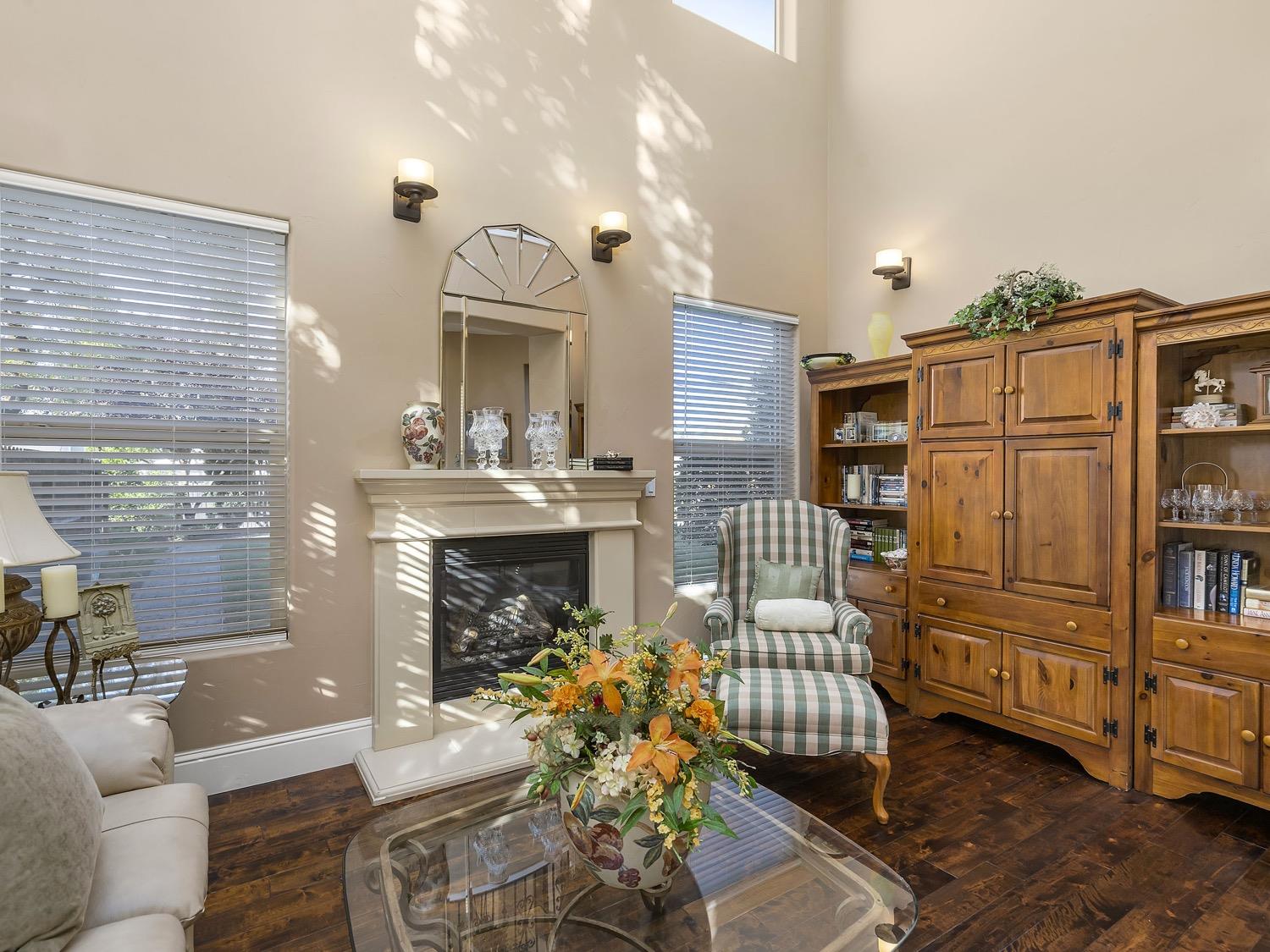 Carmichael, California 95608, United States, 4 Bedrooms Bedrooms, ,3 BathroomsBathrooms,Residential,Active,12202