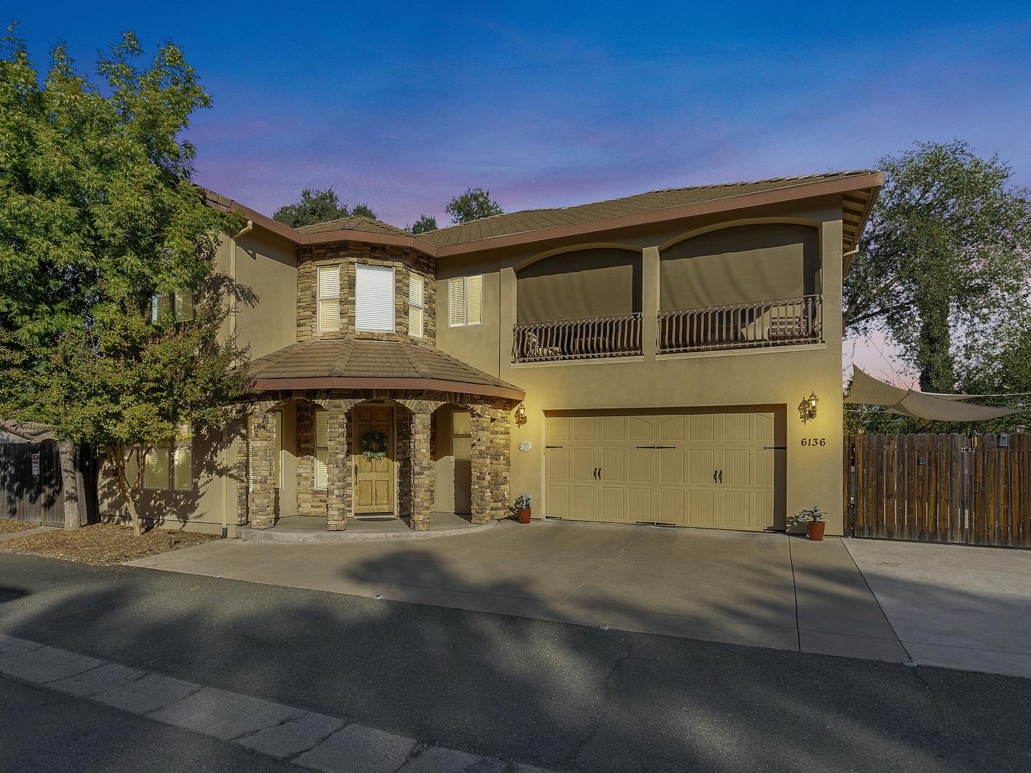 Carmichael, California 95608, United States, 4 Bedrooms Bedrooms, ,3 BathroomsBathrooms,Residential,Active,12202