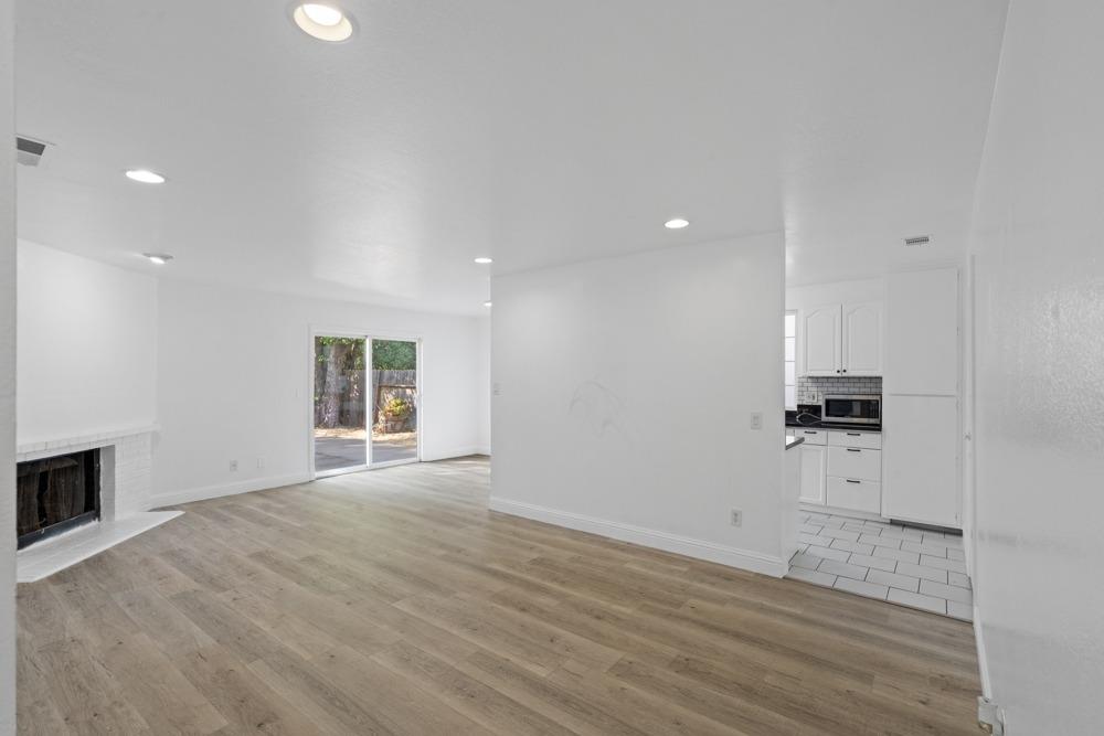 8519 Pronghorn Court