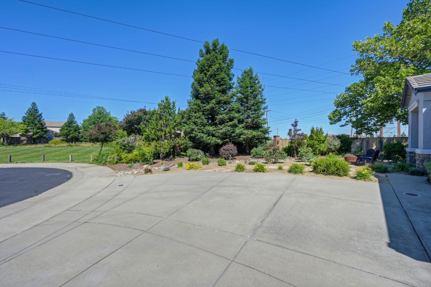 316 Thrush Court
